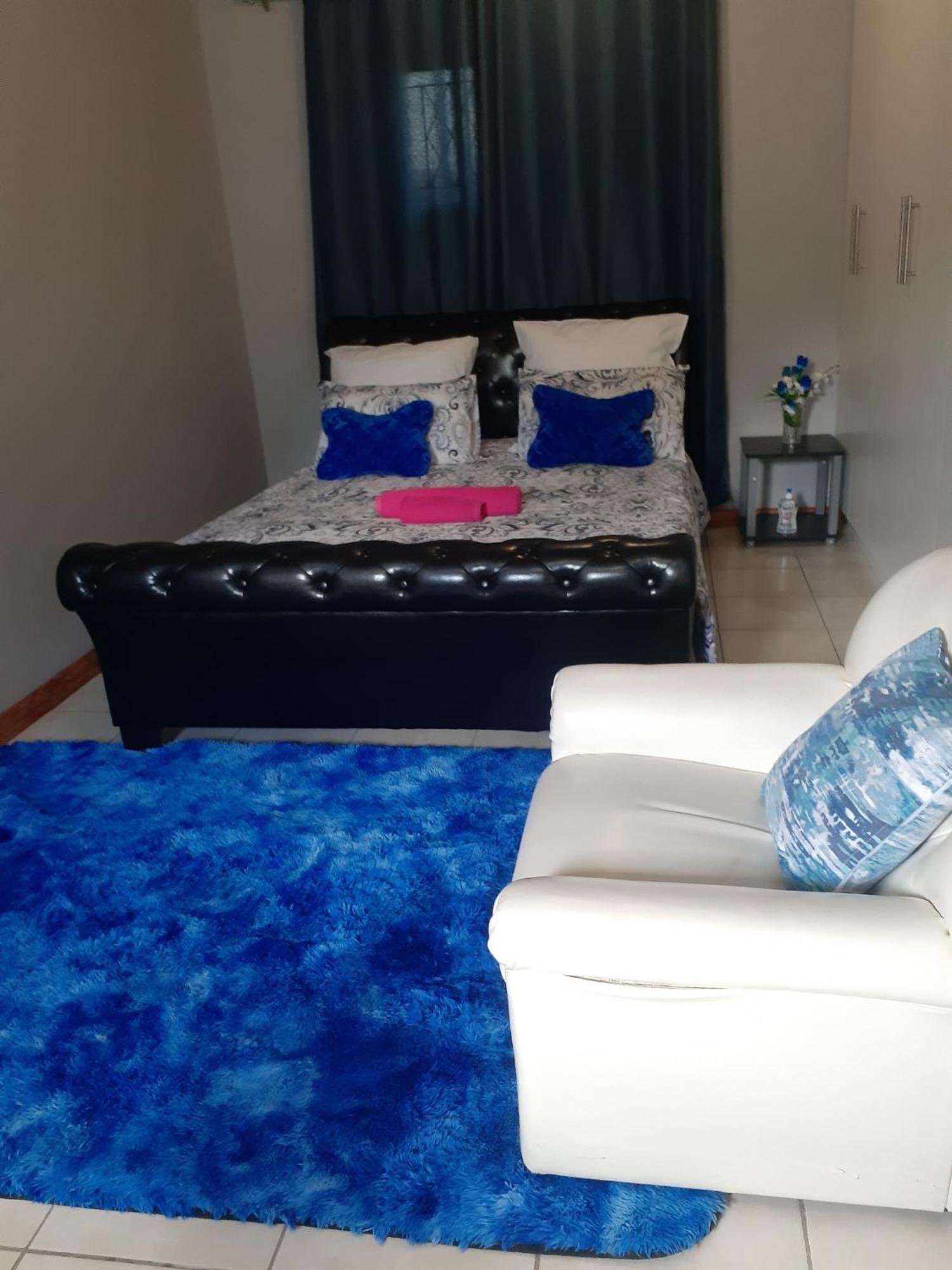 Ruros Guest House Kempton Park Bagian luar foto